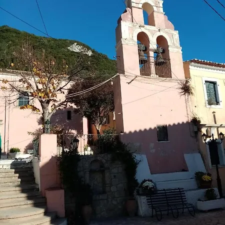 Holiday home Xristos House Ano Garouna
